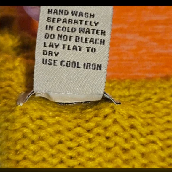 Mustard fashionable Top-NWOT-Size Small - Picture 13 of 13